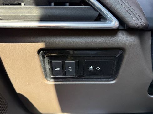 Used 2020 Jaguar F-PACE Prestige image 34