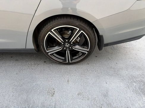 Used 2024 Honda Accord Sport image 17