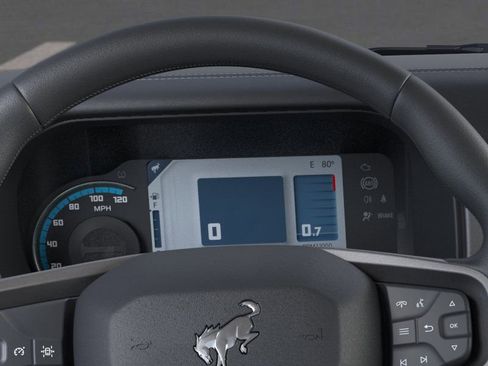 New 2025 Ford Bronco Outer Banks w/ Sasquatch Package image 13