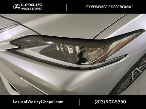 New 2025 Lexus ES 350 w/ Premium Package image 6