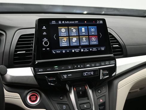 Used 2025 Honda Odyssey EX-L image 17
