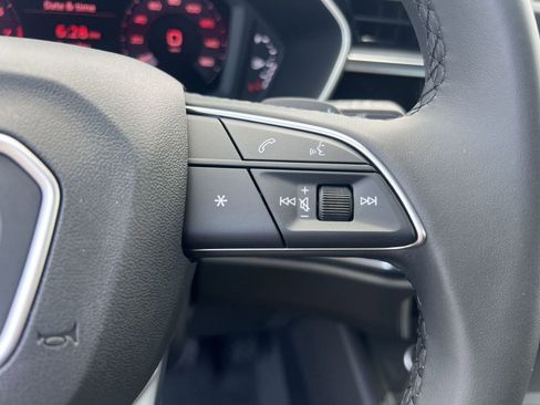 New 2025 Audi Q3 2.0T Premium image 24
