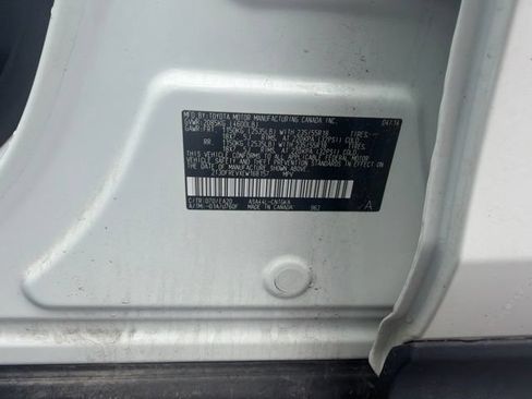 Used 2014 Toyota RAV4 Limited AWD/4WD image 10