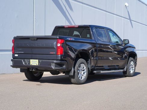 Used 2024 Chevrolet Silverado 1500 RST image 3