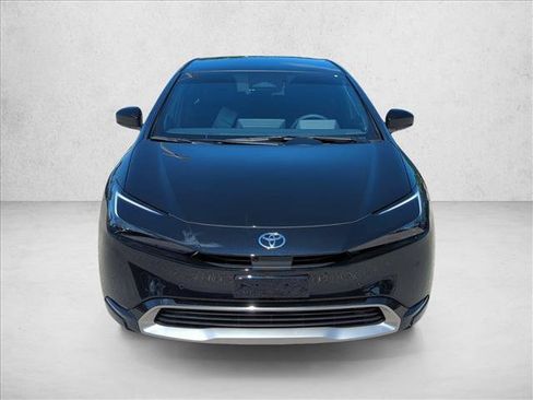 Used 2025 Toyota Prius Plug-In Hybrid w/ Limited Premium Package FWD image 6