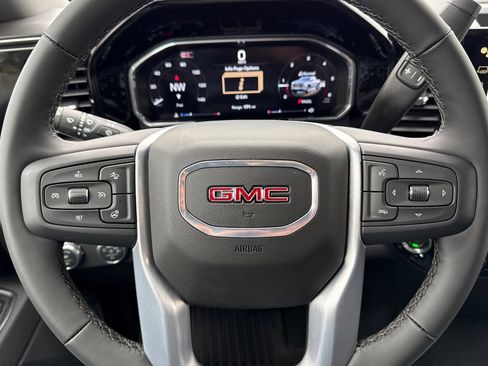 New 2026 GMC Sierra 1500 Elevation image 24