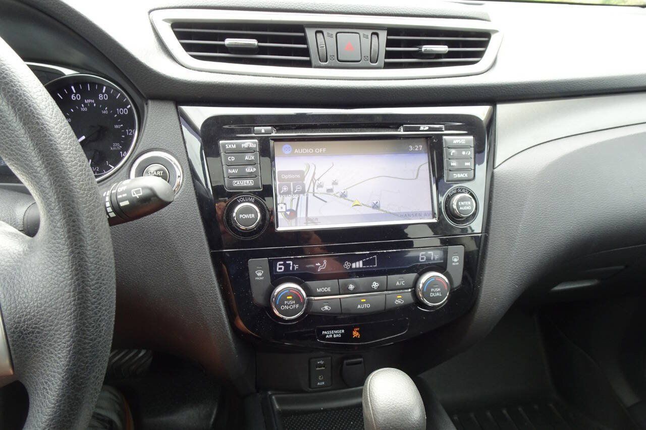 Used 2016 Nissan Rogue SV w/ SV Premium Package AWD/4WD image 21