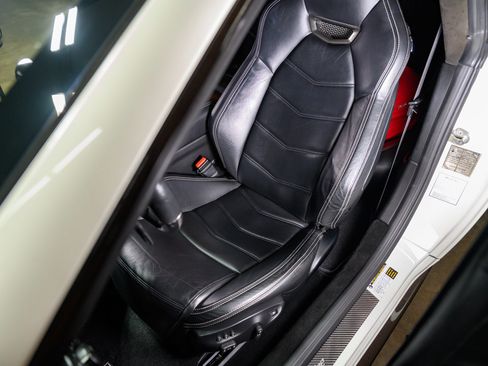 Used 2015 Maserati GranTurismo MC image 21