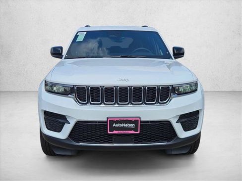New 2026 Jeep Grand Cherokee Laredo RWD image 6