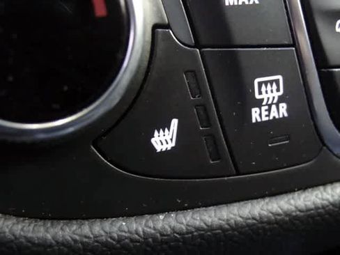 Used 2024 Chevrolet Equinox LT image 16