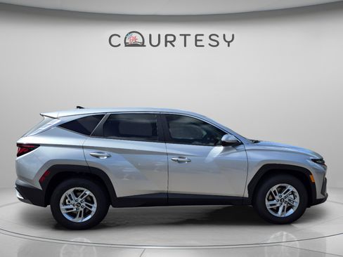 New 2026 Hyundai Tucson SE FWD image 6