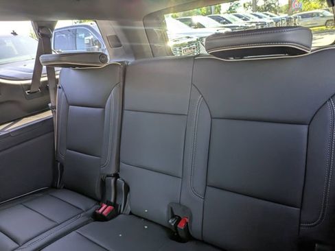 New 2026 GMC Yukon XL Elevation w/ Elevation Premium Package RWD image 16