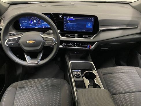 Used 2026 Chevrolet Equinox LT FWD image 23