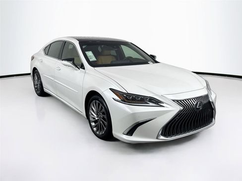 Used 2019 Lexus ES 350 Ultra Luxury image 10