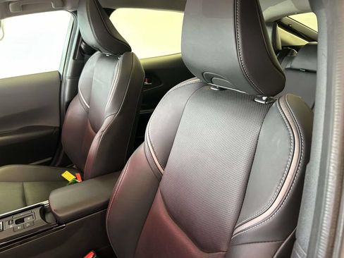 Certified 2023 Toyota Prius Limited w/ Limited Premium Package FWD image 15