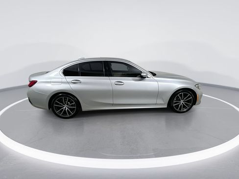 Used 2019 BMW 330i Sedan w/ Premium Package RWD image 9