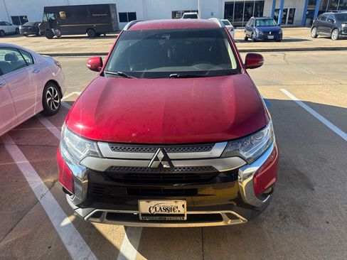 Used 2020 Mitsubishi Outlander SEL AWD/4WD image 2