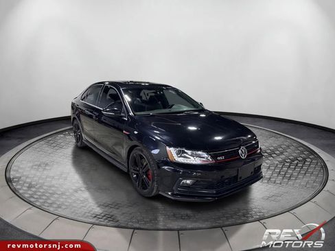 Used 2016 Volkswagen Jetta GLI SEL image 7