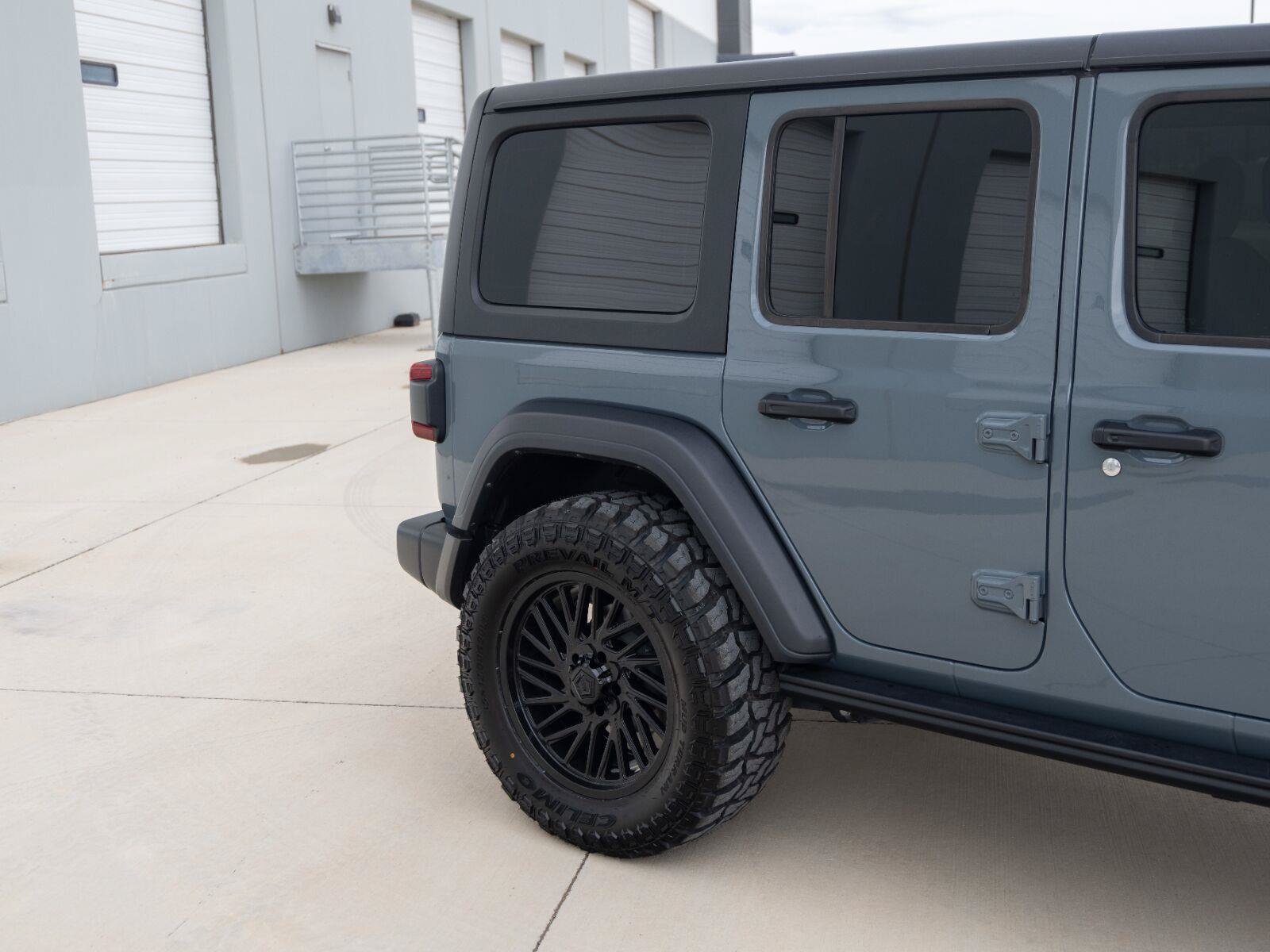 Used 2024 Jeep Wrangler Unlimited Sport AWD/4WD image 15