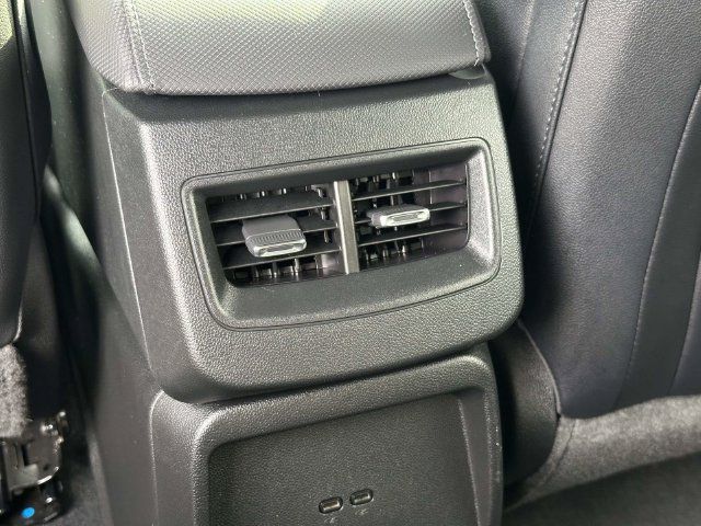 Used 2024 Chevrolet Equinox EV LT FWD image 18