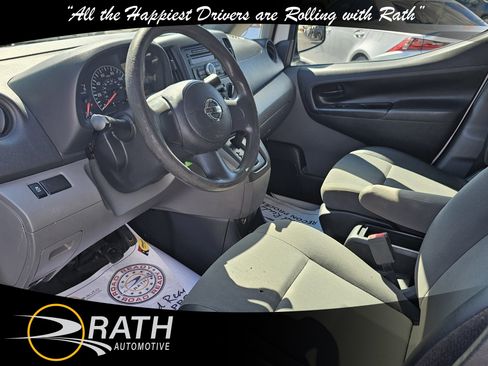 Used 2017 Nissan NV200 S image 8