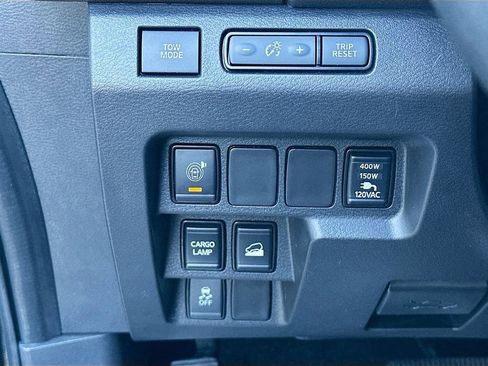 Certified 2024 Nissan Frontier SV w/ Technology Package image 10