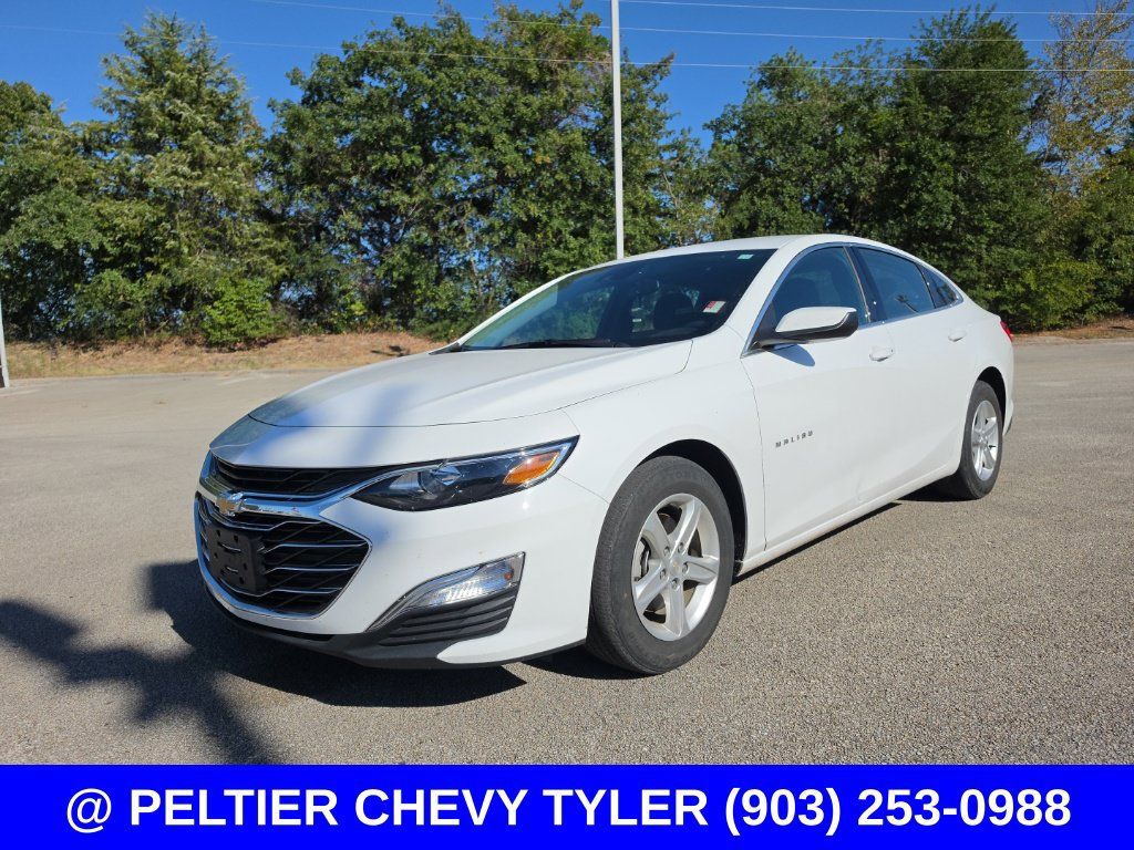 Used 2024 Chevrolet Malibu LS FWD image 3