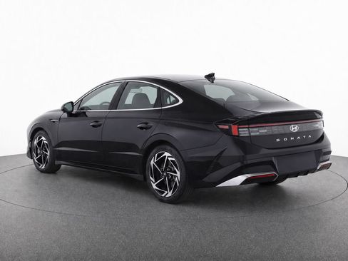 New 2026 Hyundai Sonata SEL FWD image 3