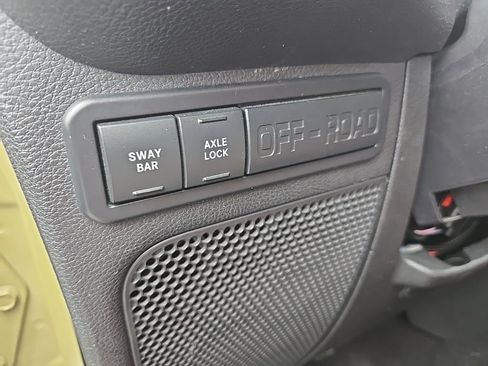 Used 2013 Jeep Wrangler Unlimited Rubicon w/ Connectivity Group image 12