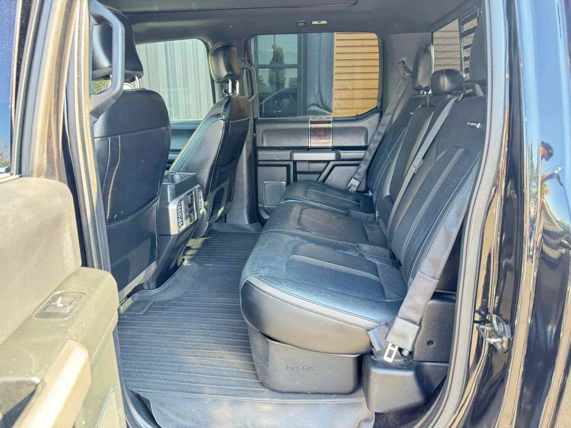 Used 2016 Ford F150 Platinum w/ Equipment Group 701A Luxury AWD/4WD image 24