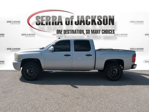 Used 2011 Chevrolet Silverado 1500 LT w/ All-Star Edition AWD/4WD image 5