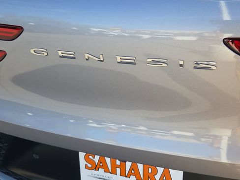 Used 2023 Genesis GV70 2.5T w/ Sport Prestige Package image 12