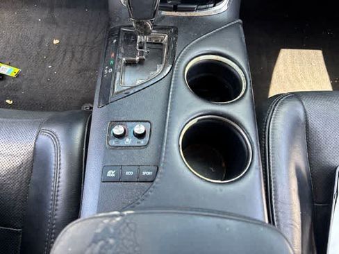 Used 2013 Toyota Avalon Limited FWD image 18
