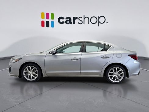 Used 2022 Acura ILX image 2