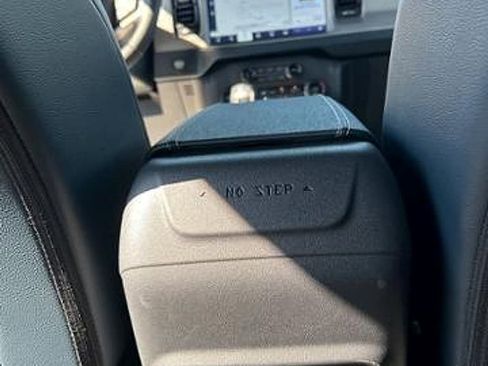 New 2024 Ford Bronco Outer Banks w/ Sasquatch Package image 43