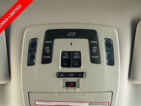 Certified 2023 Toyota Sienna Limited FWD image 21