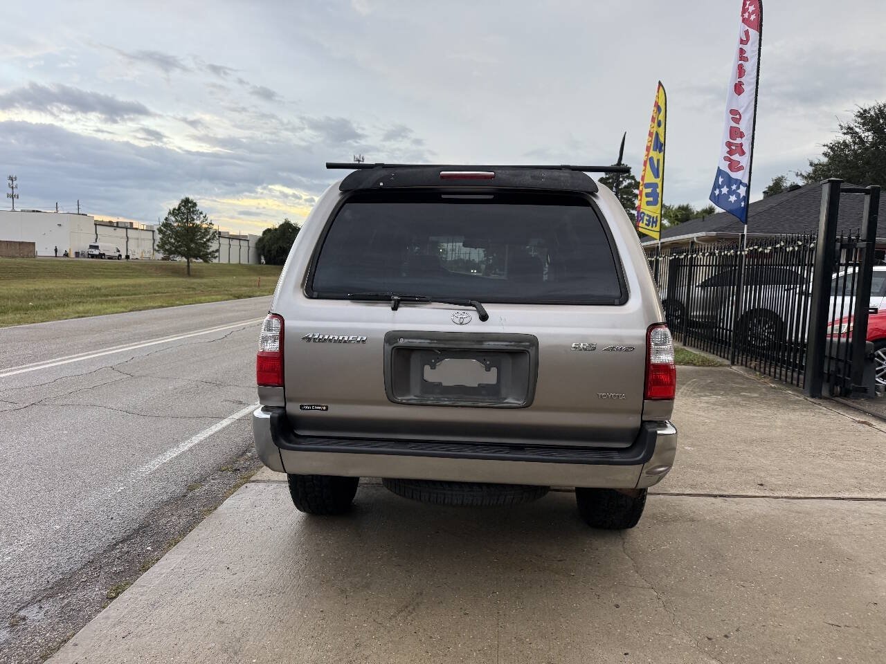 Used 2001 Toyota 4Runner SR5 AWD/4WD image 7