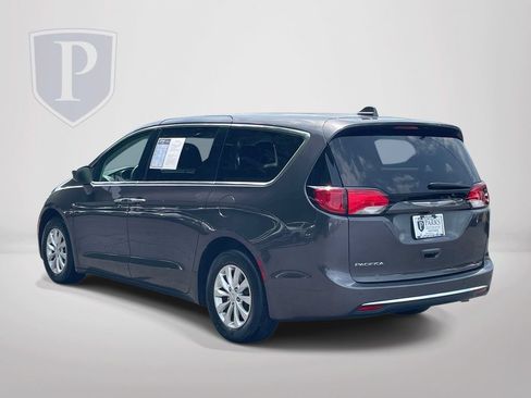 Certified 2018 Chrysler Pacifica Touring Plus FWD image 6