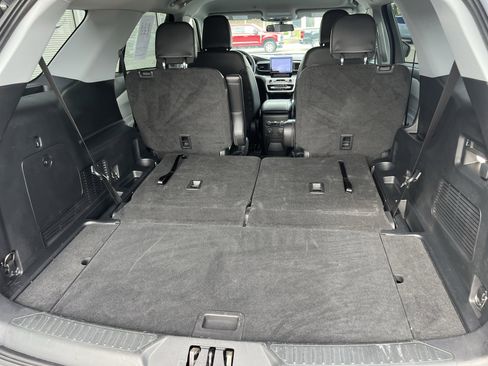 Used 2023 Ford Explorer XLT w/ Equipment Group 202A image 38