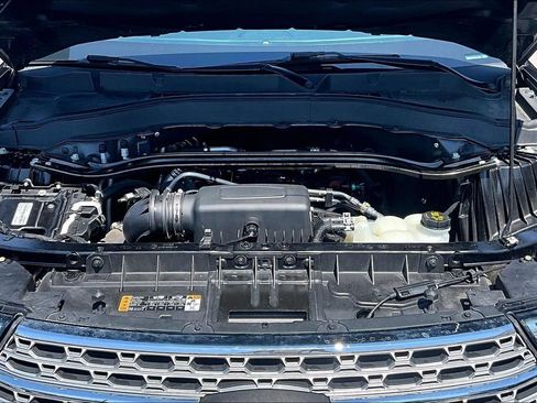 Used 2021 Ford Explorer Limited w/ Equipment Group 301A AWD/4WD image 12