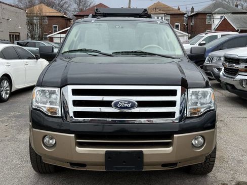 Used 2012 Ford Expedition XLT image 2