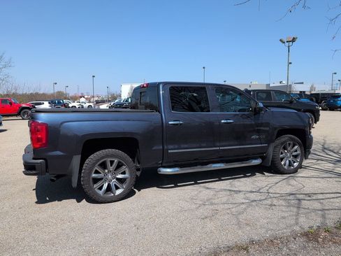 Used 2018 Chevrolet Silverado 1500 LTZ Z71 w/ Centennial Edition image 5