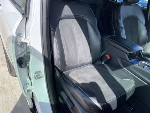 Used 2024 Jeep Grand Cherokee Altitude image 34