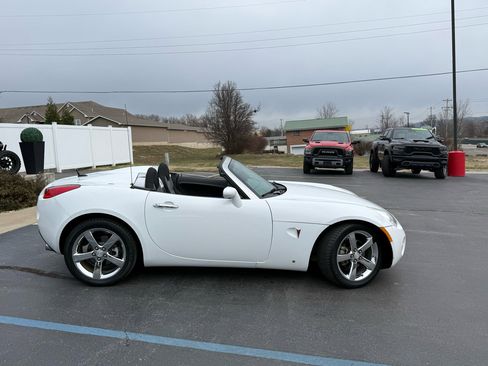 Used 2008 Pontiac Solstice Convertible w/ Preferred Package image 33