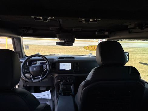 Used 2023 Ford Bronco Black Diamond image 29