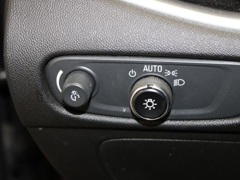 Used 2023 Chevrolet Malibu LT image 34