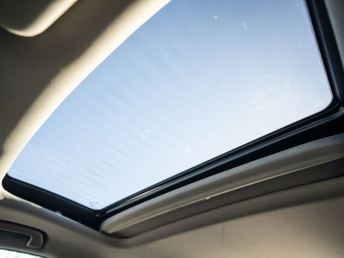 Certified 2018 Acura ILX w/ Premium Package image 37