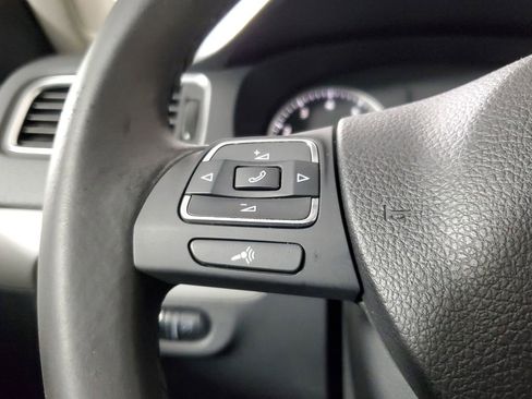 Used 2014 Volkswagen Jetta SE image 23