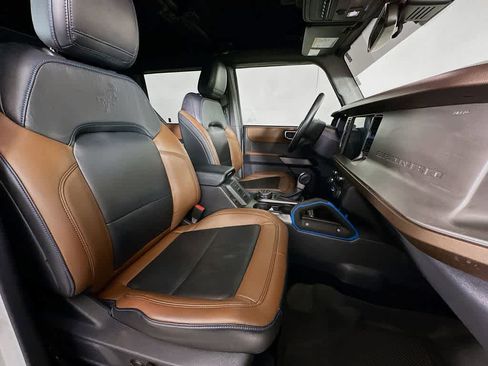 Used 2021 Ford Bronco Outer Banks w/ Sasquatch Package image 14