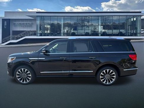 Used 2021 Lincoln Navigator L Reserve w/ Luxury Package AWD/4WD image 4
